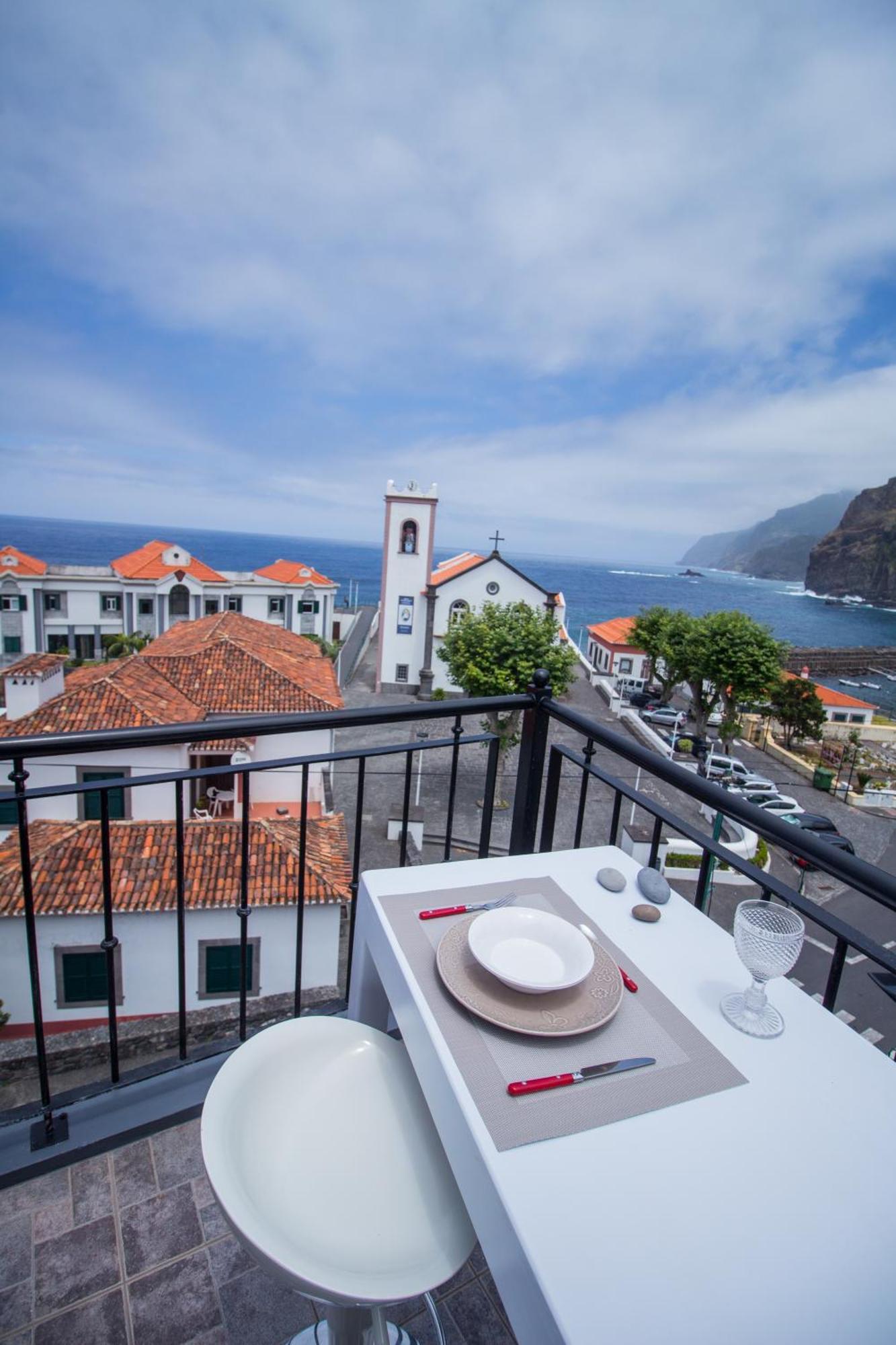 Oliveira'S Apartments - Madeira Island Ponta Delgada  Buitenkant foto